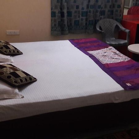 Shanti Guesthouse Bhubaneswar Eksteriør bilde